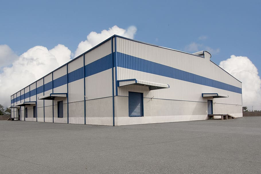 Single-storey factory