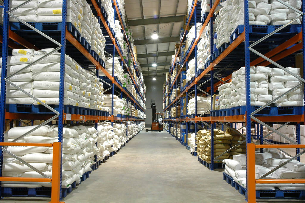 Warehouse for lease