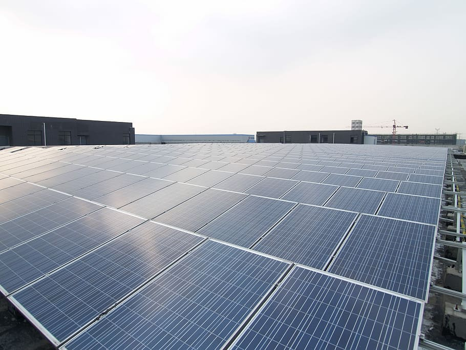 Challenges and Opportunities: Navigating the Transition to Renewable Energy in Factory for Rent

